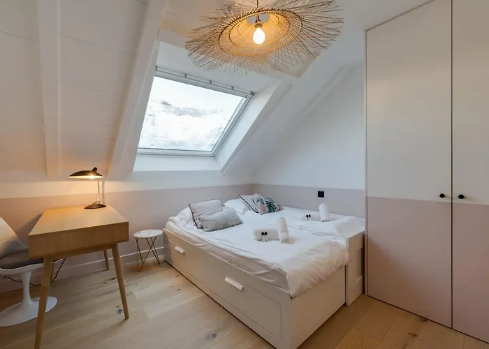 Le Centaure - 2 Bedrooms For 4 People شقة